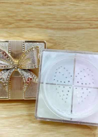 PUDER TRANSPARENTNY