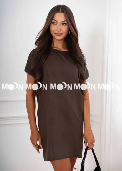 Elegancka sukienka z efektem połysku czekoladowa