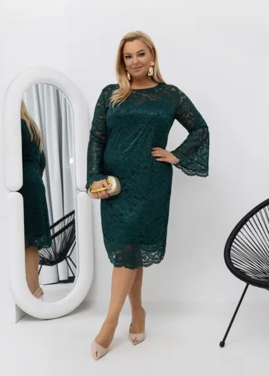 Elegancka koronkowa sukienka plus size BELLIS butelkowa zieleń
