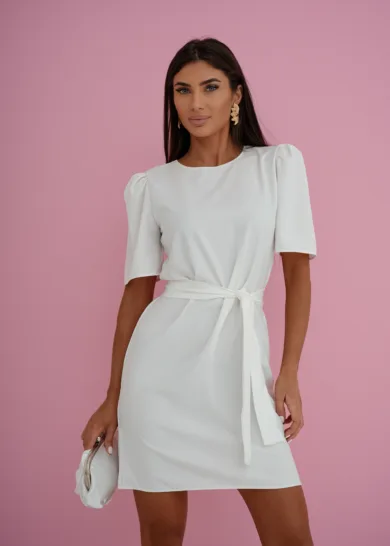 Sukienka Glam z paskiem w talie 